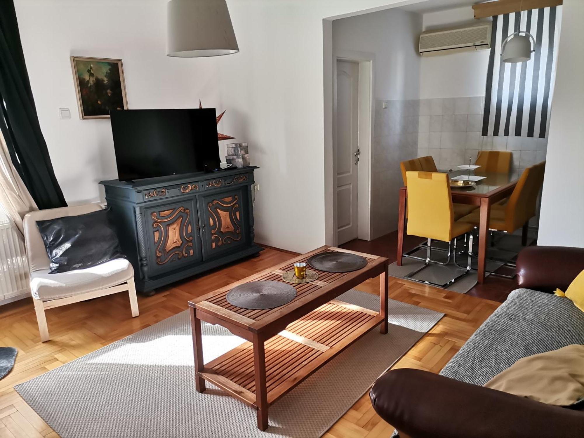 Apartamento Crystal Kragujevac Exterior foto